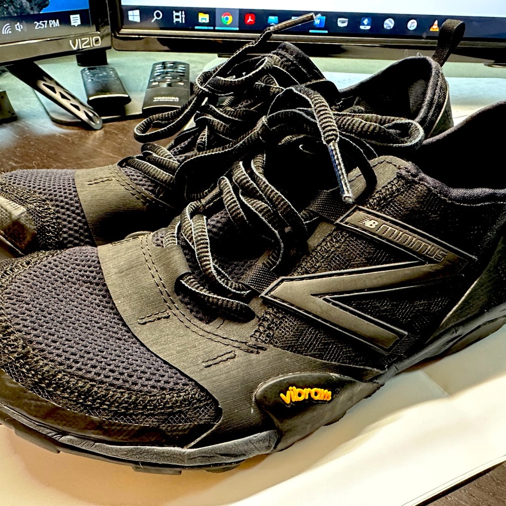 New Balance Men’s Minimus 10 V1 Trail Running shoe